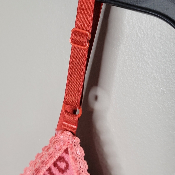 SHEIN Pink Leopard Crop Top Medium - Picture 2 of 5